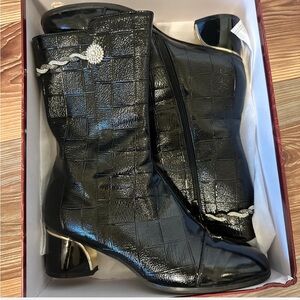 Elegant Black Women's Boots